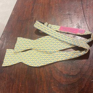 Vineyard Vines ~ Bow Tie